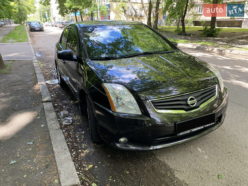 Nissan Sentra 2010