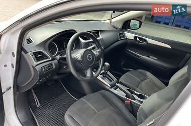 Седан Nissan Sentra 2017 в 