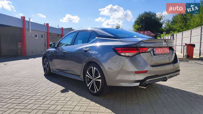 Седан Nissan Sentra 2020 в Ровно