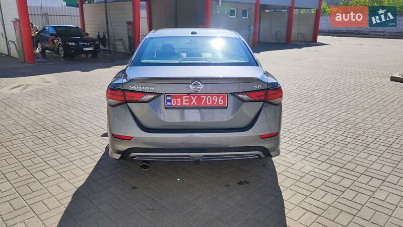 Седан Nissan Sentra 2020 в Ровно