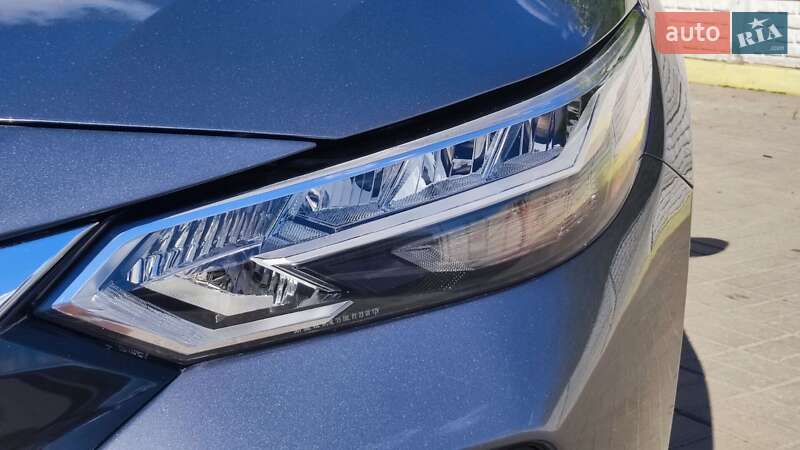 Седан Nissan Sentra 2020 в Ровно