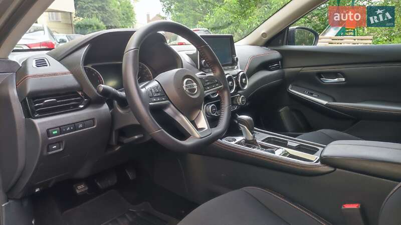 Седан Nissan Sentra 2020 в Ровно