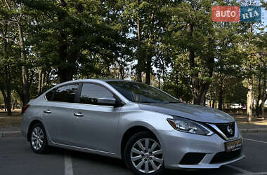 Седан Nissan Sentra 2017 в Миколаєві