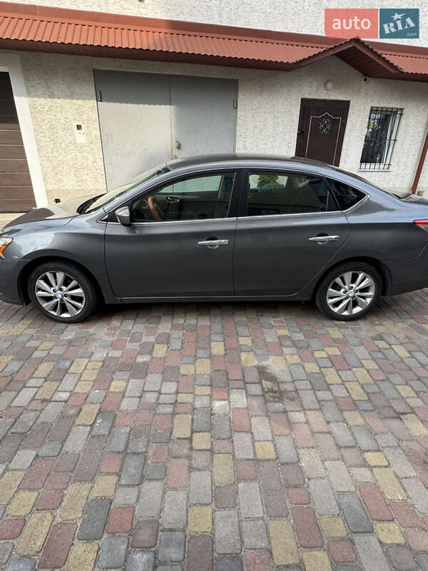 Седан Nissan Sentra 2015 в Тернополі