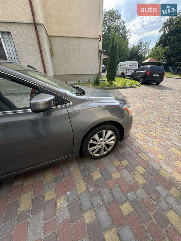 Седан Nissan Sentra 2015 в Тернополі