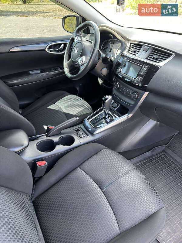 Седан Nissan Sentra 2016 в Кам'янському