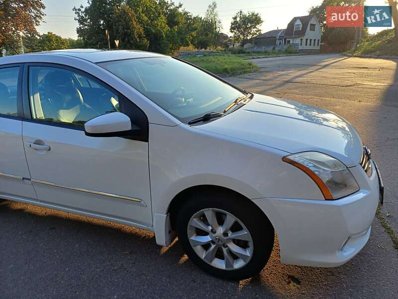 Седан Nissan Sentra 2012 в Чернігові