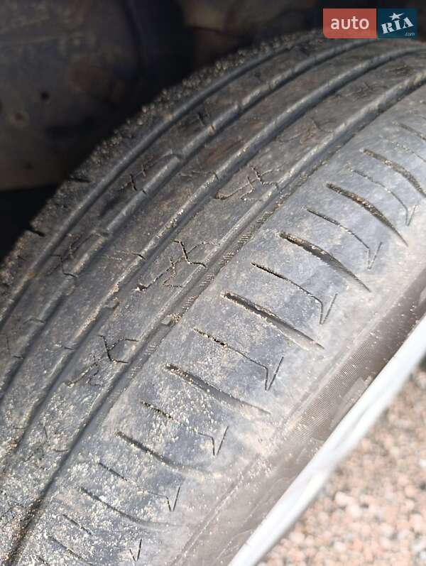 Седан Nissan Sentra 1996 в Ковеле