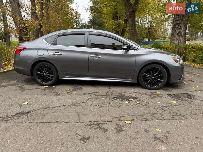 Седан Nissan Sentra 2017 в Киеве фото 2 Седан Nissan Sentra 2017 в Киеве