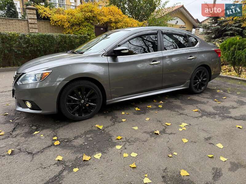 Седан Nissan Sentra 2017 в Киеве фото 10 Седан Nissan Sentra 2017 в Киеве