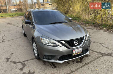 Седан Nissan Sentra 2019 в Ровно