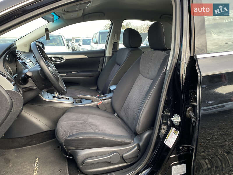 Седан Nissan Sentra 2019 в Луцке