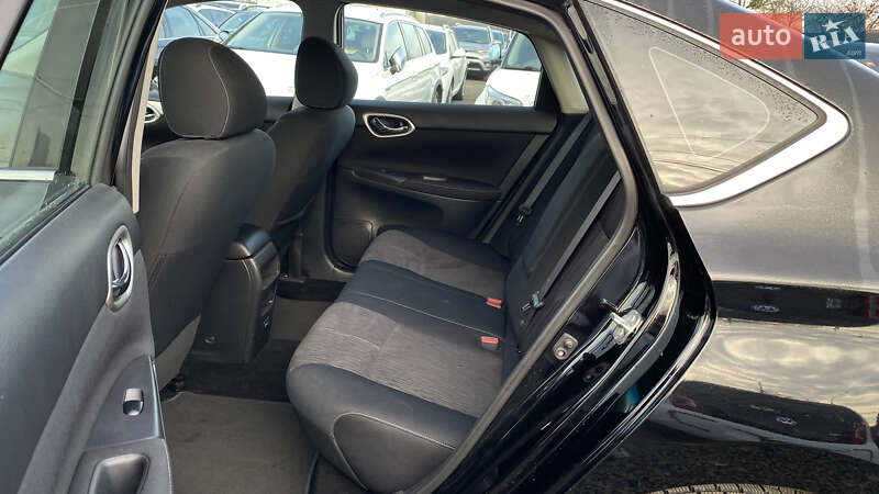 Седан Nissan Sentra 2019 в Луцке