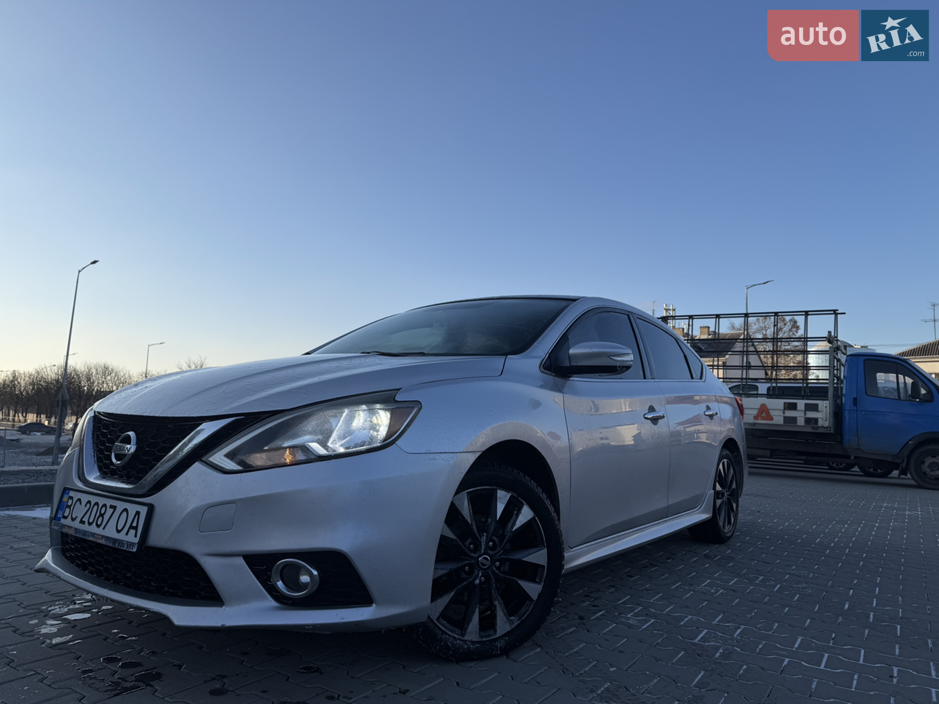 2017 Nissan Sentra - мініатюра 2