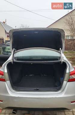 Седан Nissan Sentra 2014 в Дніпрі