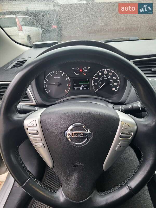Седан Nissan Sentra 2014 в Дніпрі