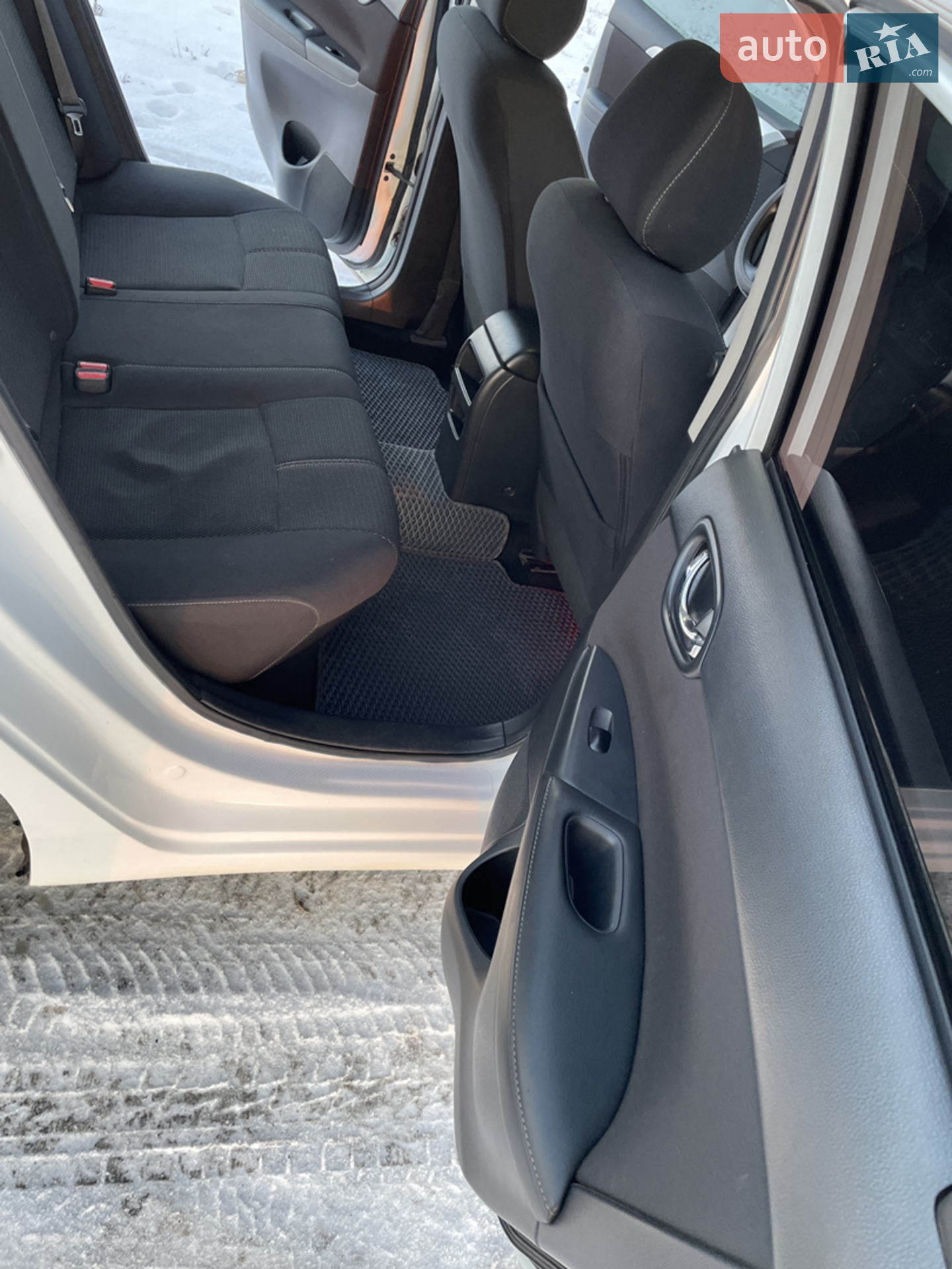 2017 Nissan Sentra - мініатюра 6