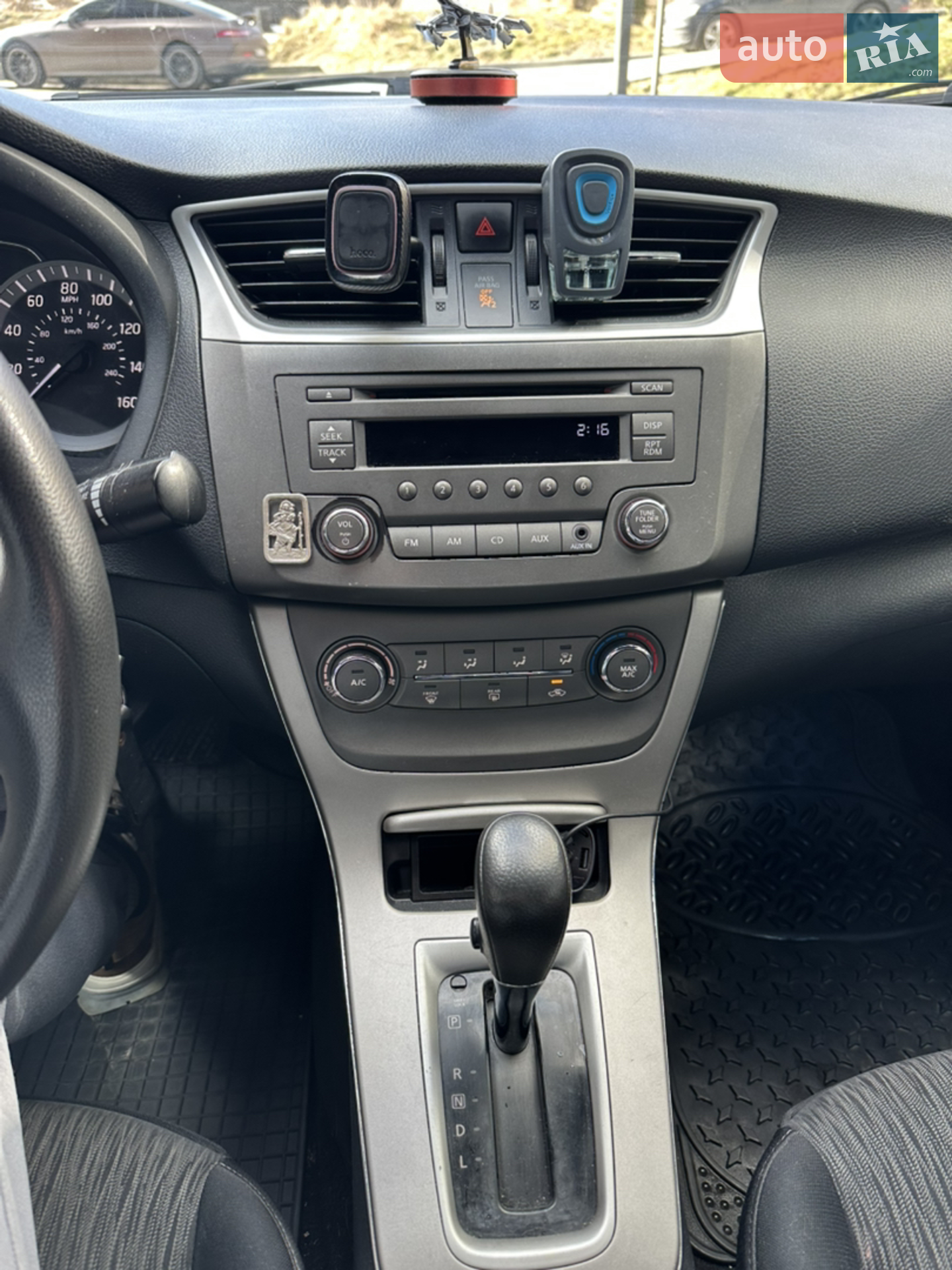2014 Nissan Sentra - мініатюра 16