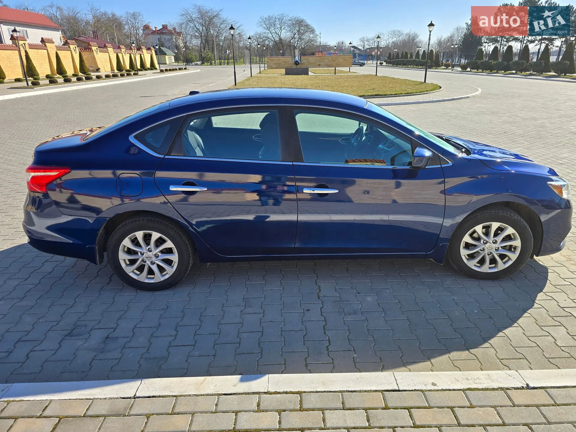 2018 Nissan Sentra - мініатюра 4