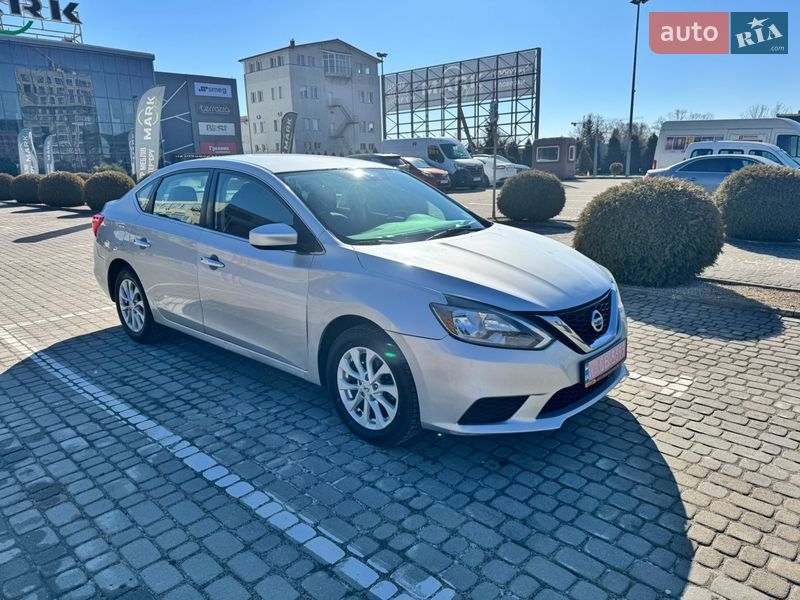 Седан Nissan Sentra 2019 в Львове