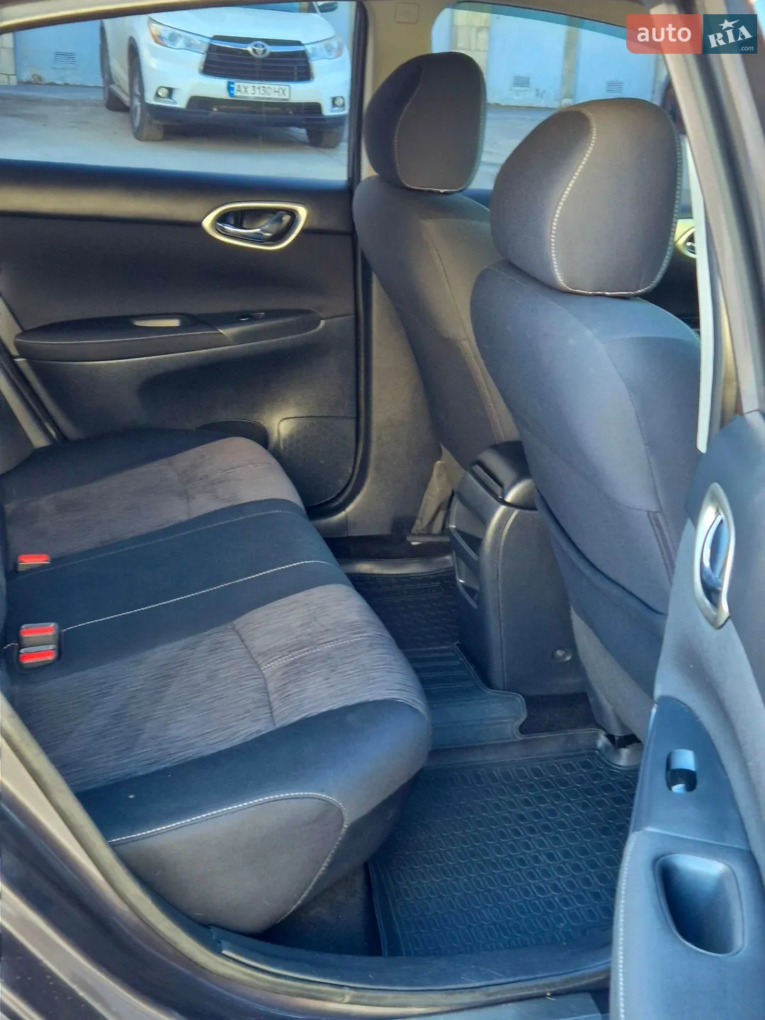 2015 Nissan Sentra - мініатюра 13