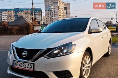 Седан Nissan Sentra 2018 в Днепре