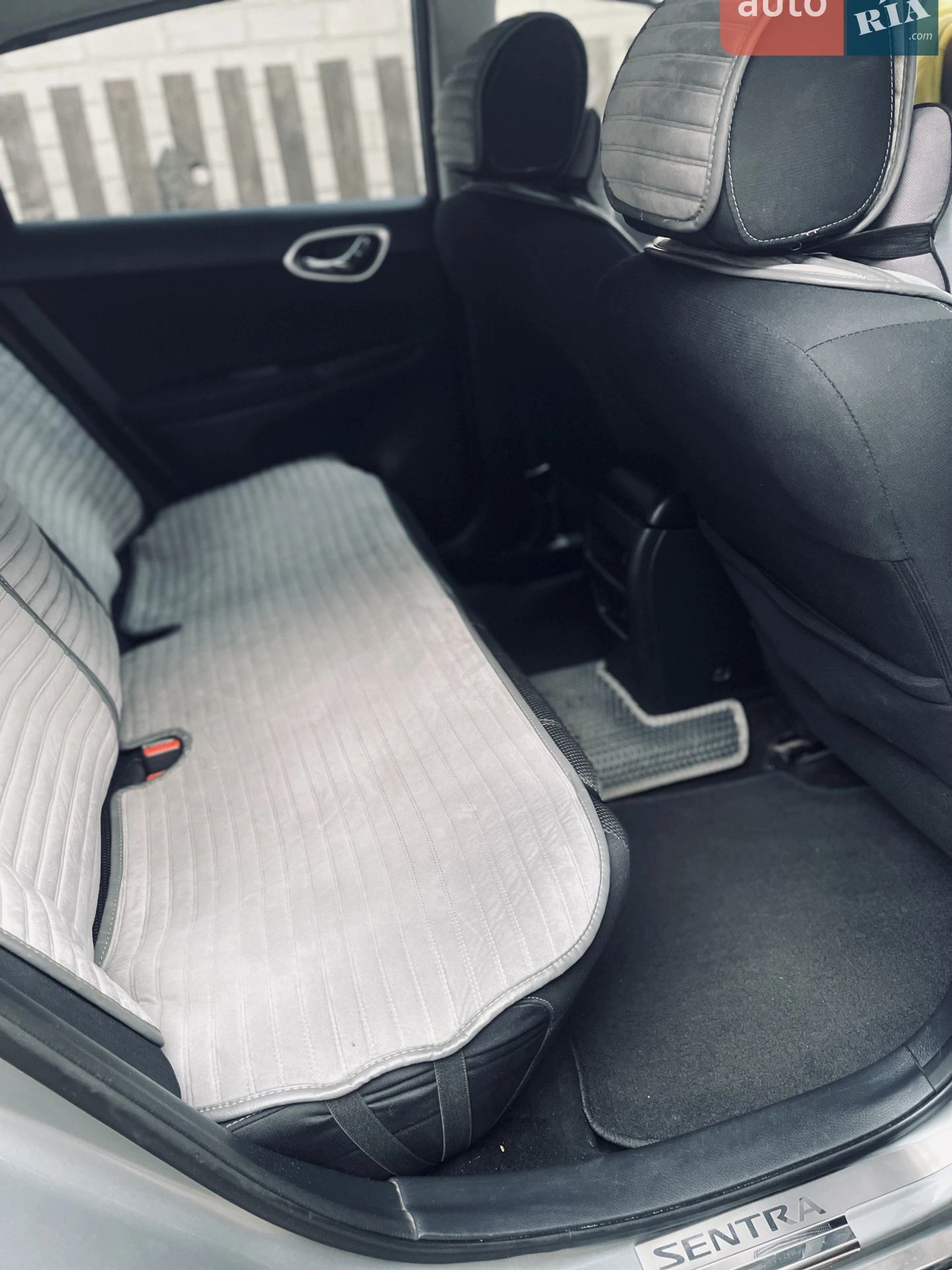 2013 Nissan Sentra - мініатюра 15