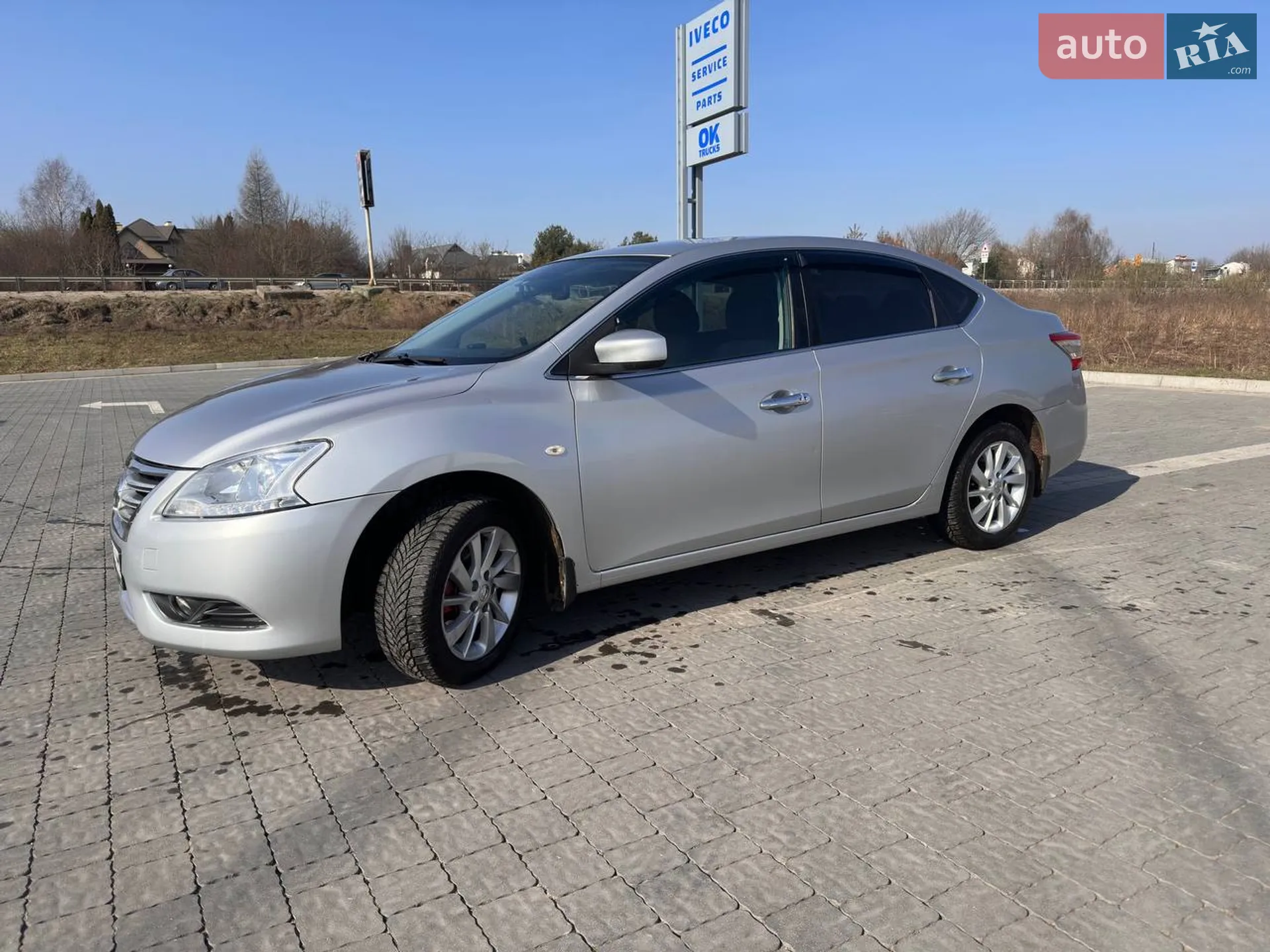 2015 Nissan Sentra - мініатюра 2