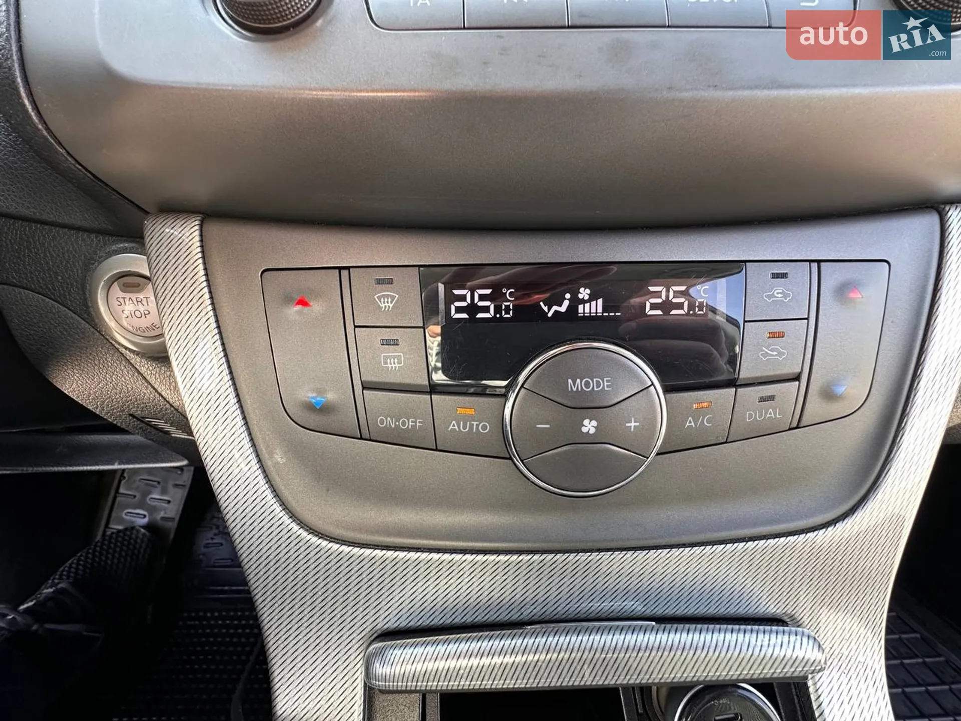 2015 Nissan Sentra - мініатюра 13