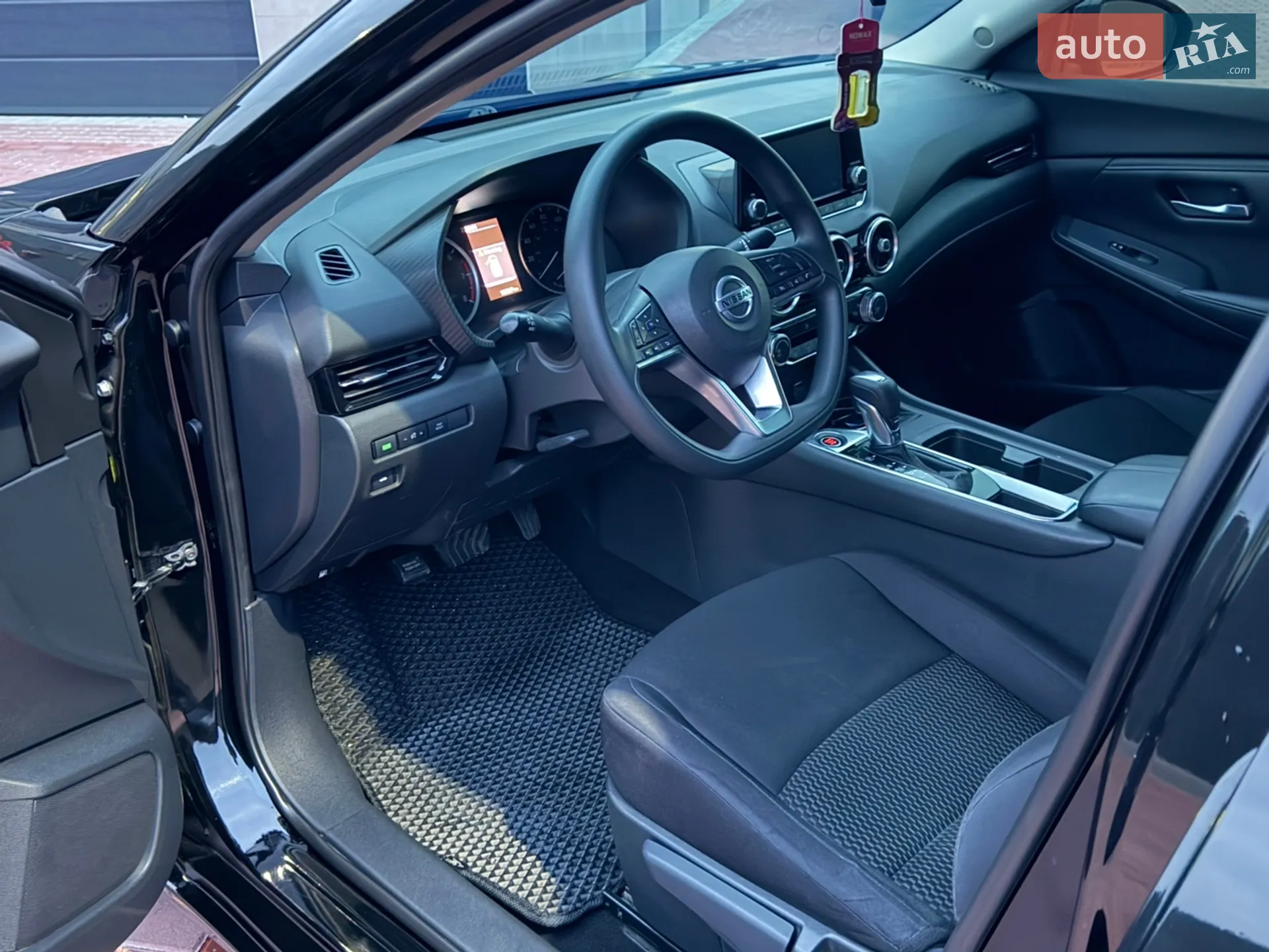 2020 Nissan Sentra - мініатюра 16