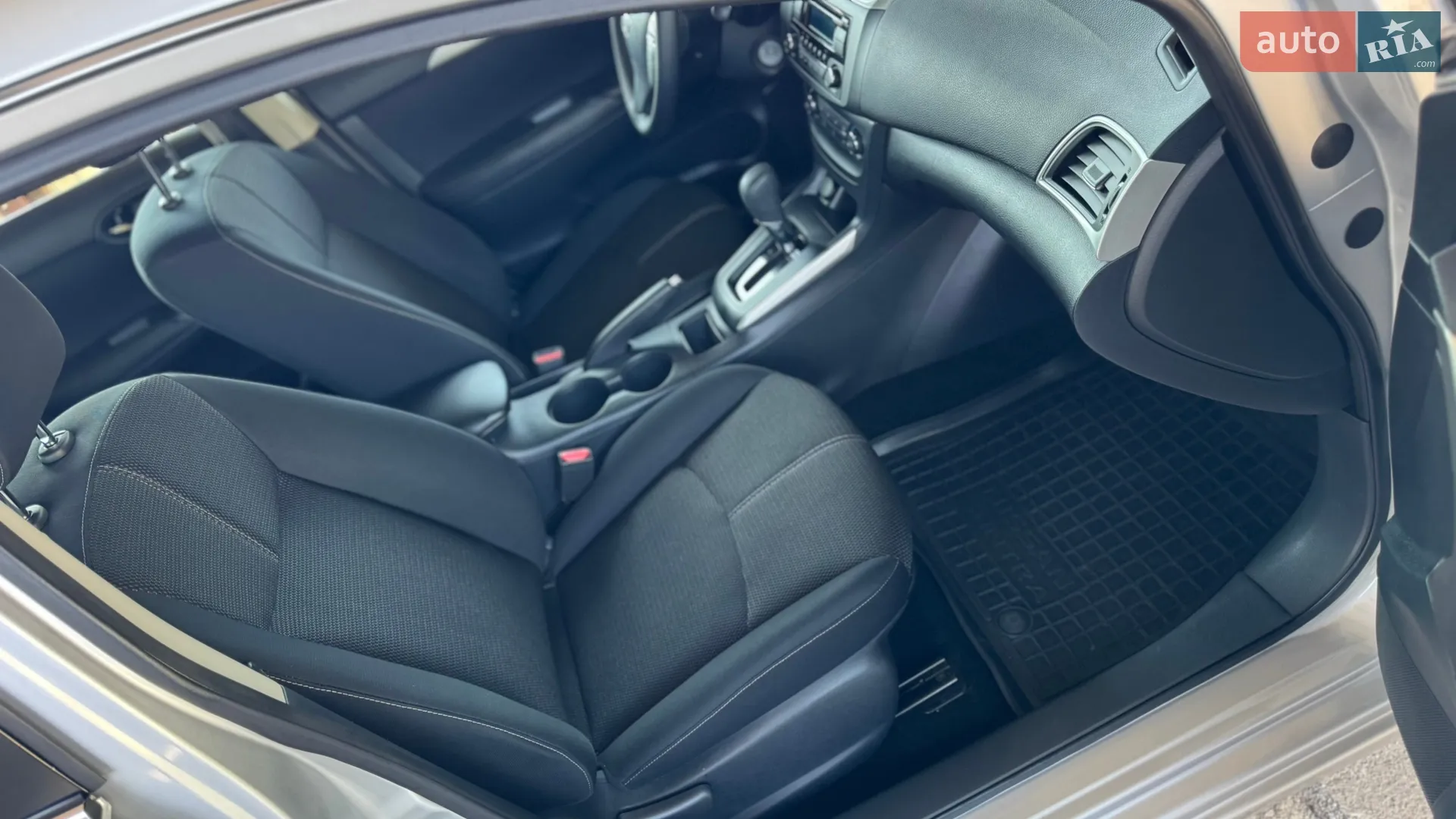 2016 Nissan Sentra - мініатюра 51