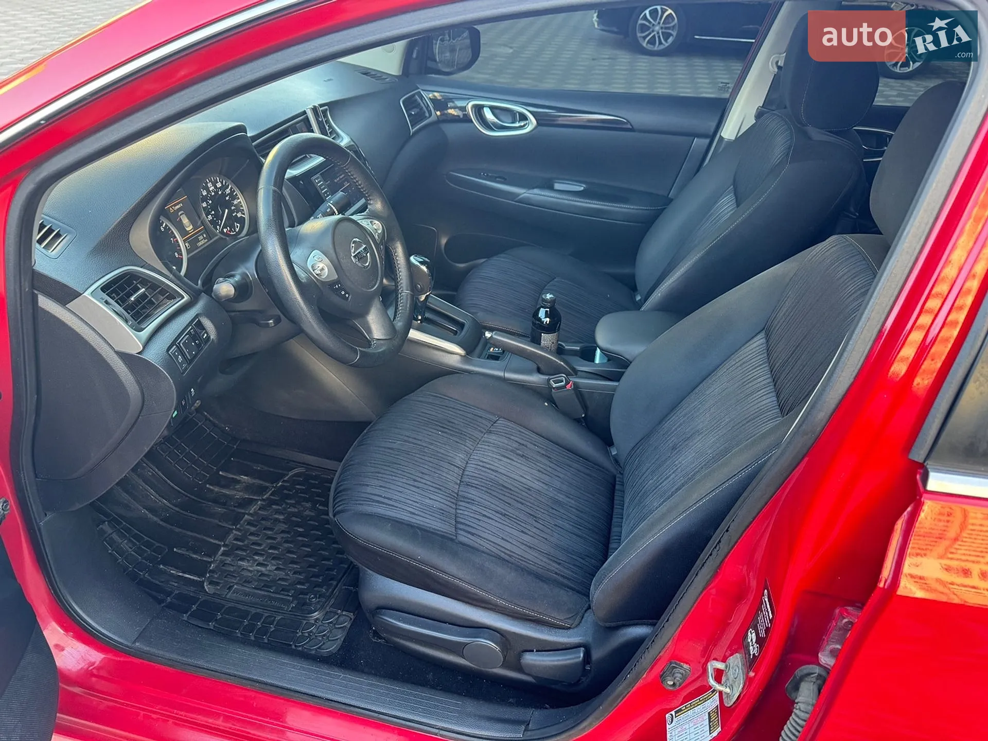 2018 Nissan Sentra - мініатюра 31