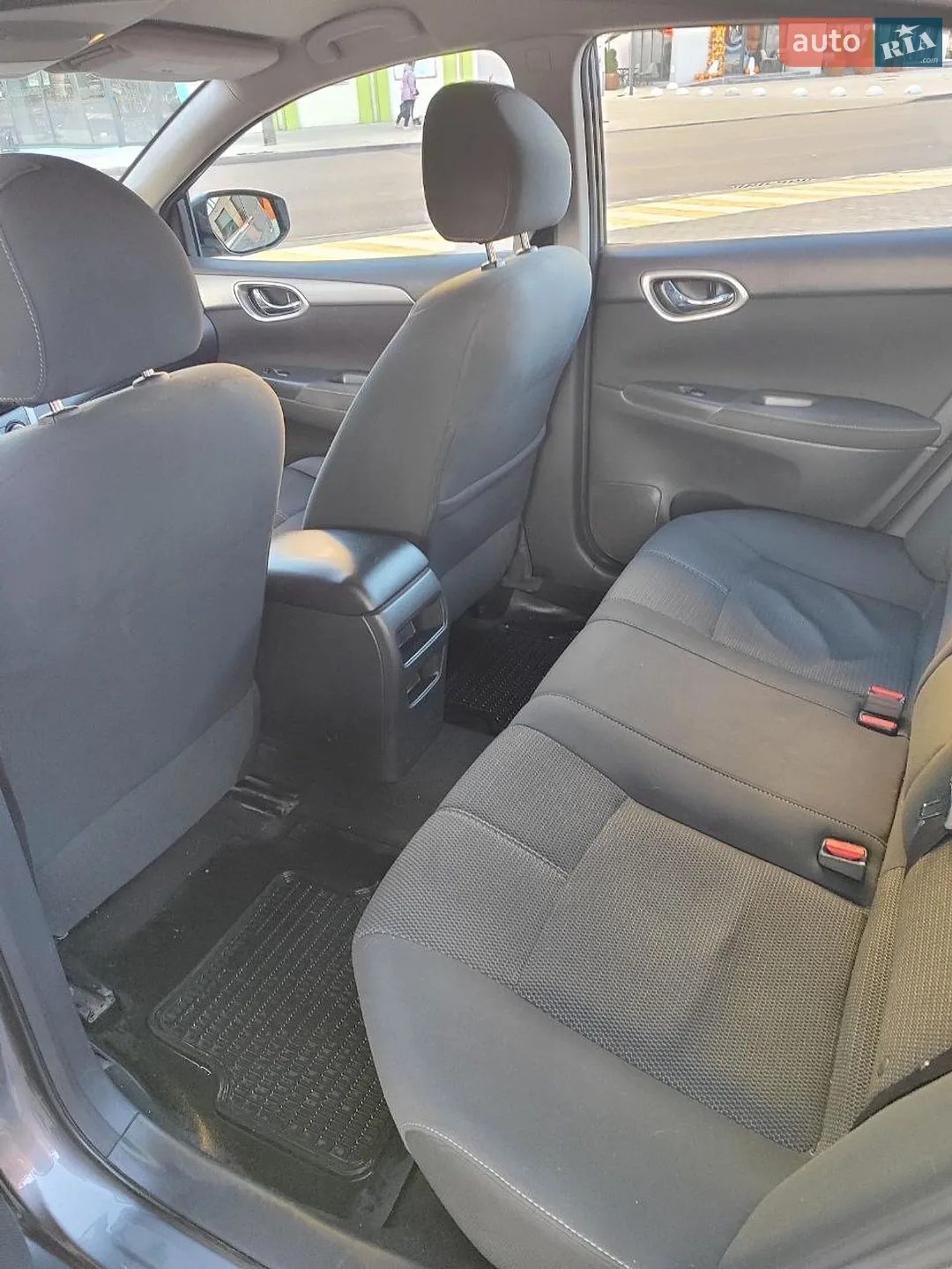2015 Nissan Sentra - мініатюра 11