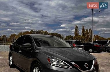 Седан Nissan Sentra 2018 в Кропивницькому
