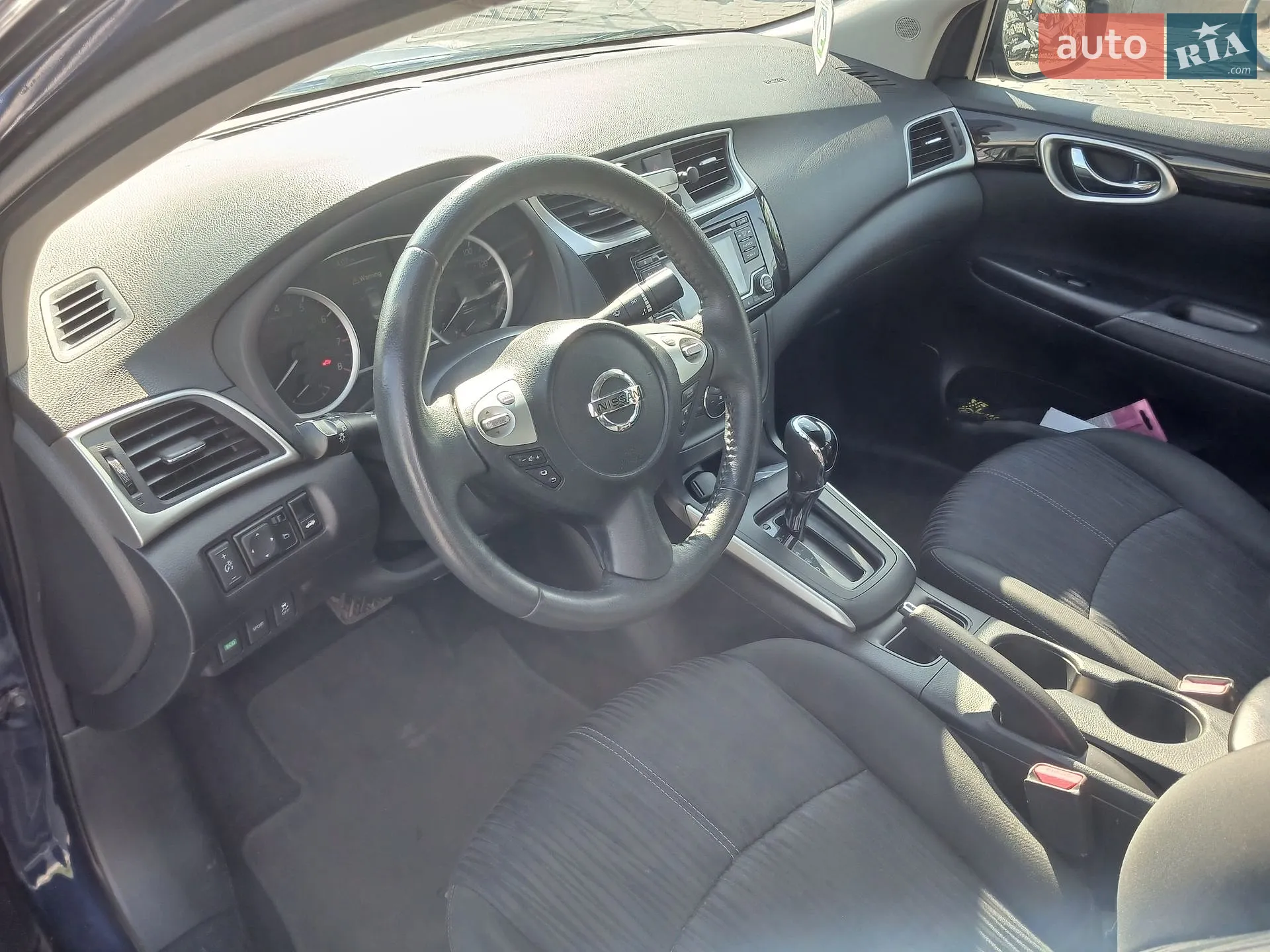 2017 Nissan Sentra - мініатюра 11