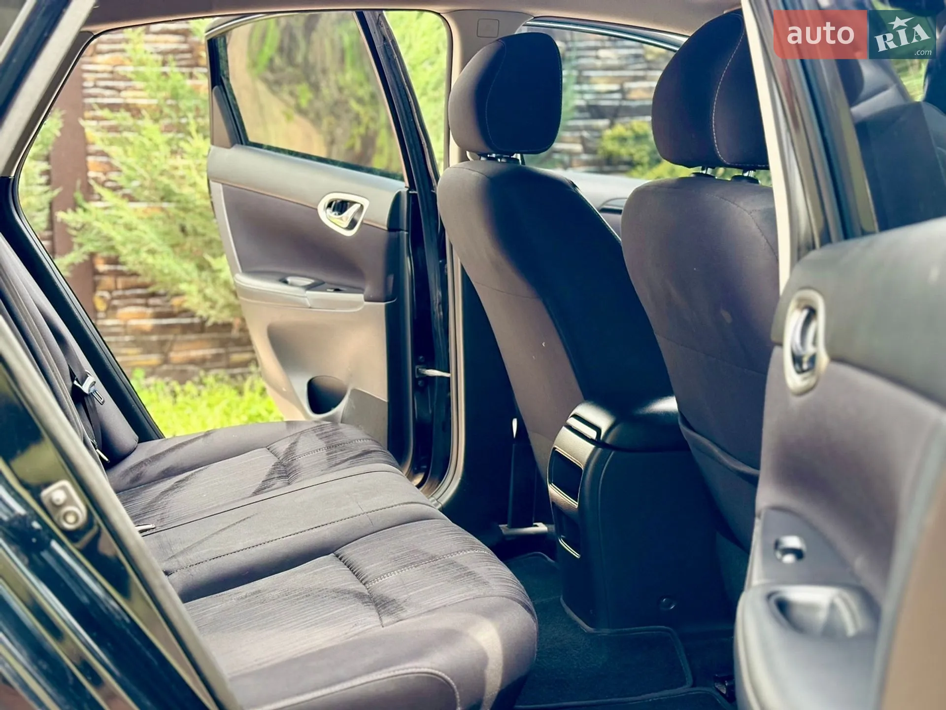 2017 Nissan Sentra - мініатюра 12