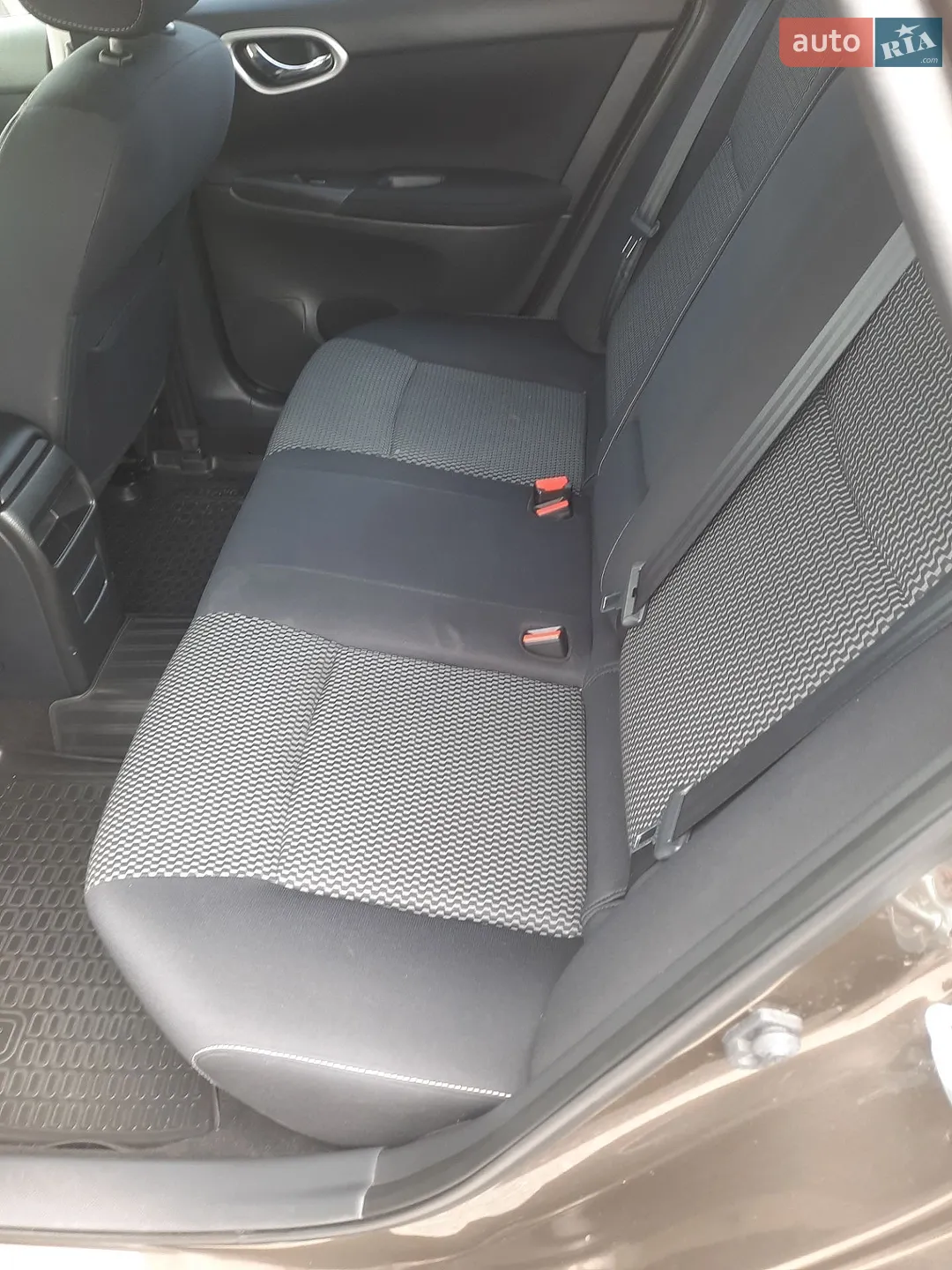 2015 Nissan Sentra - мініатюра 26