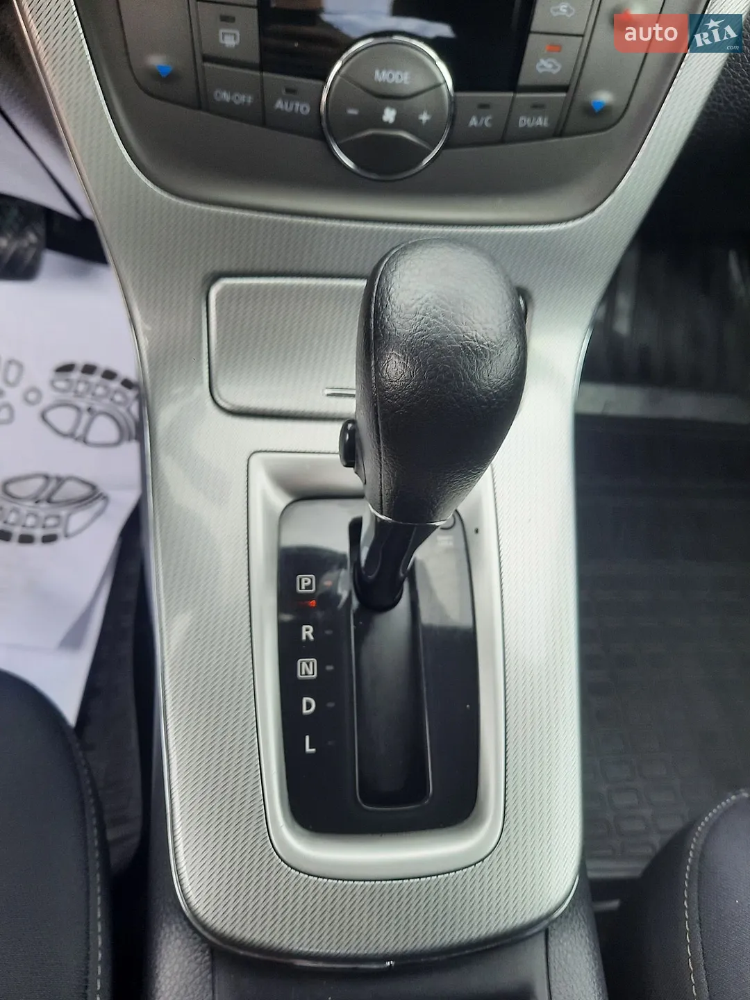2015 Nissan Sentra - мініатюра 34