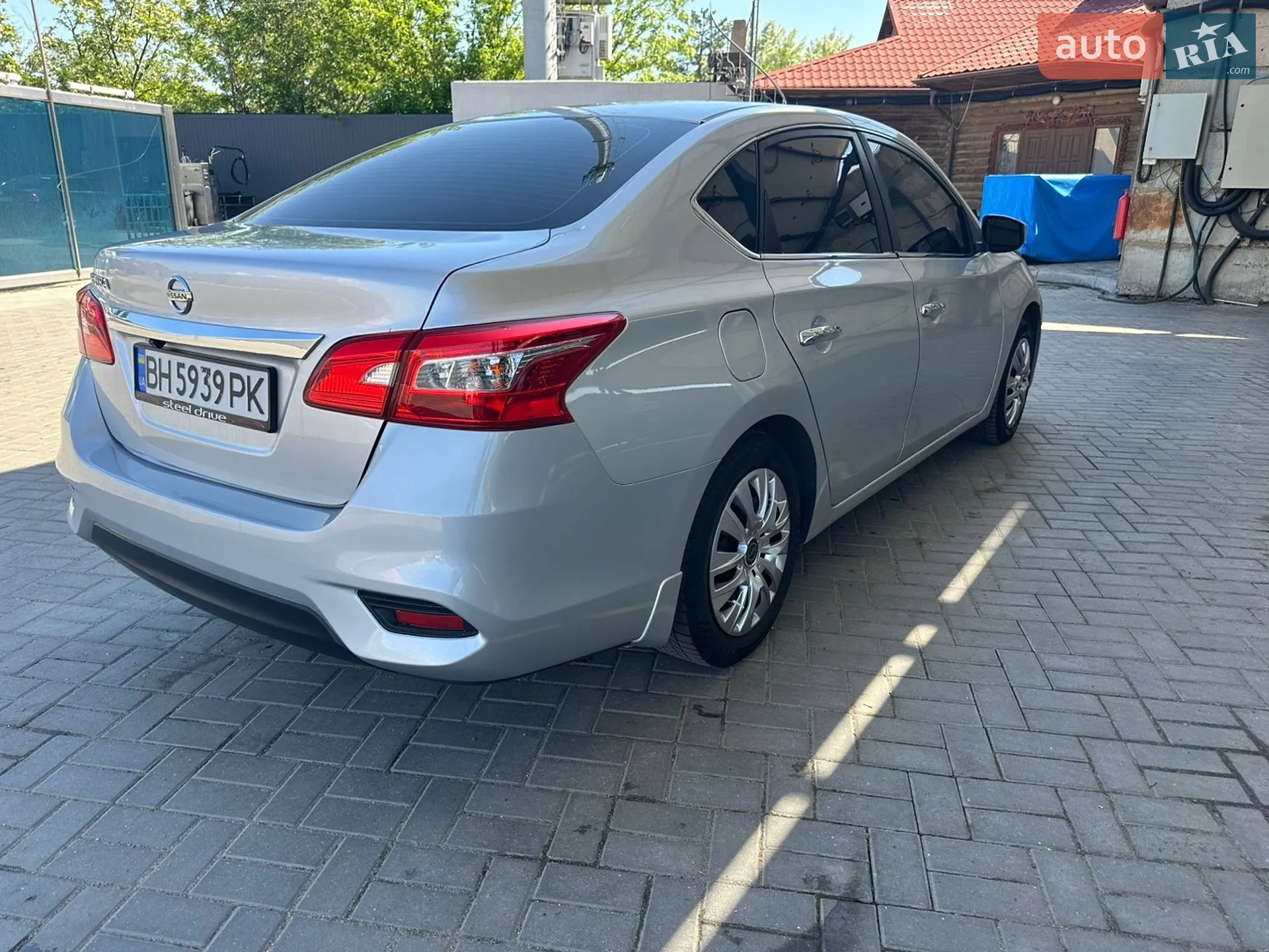 2017 Nissan Sentra - мініатюра 3