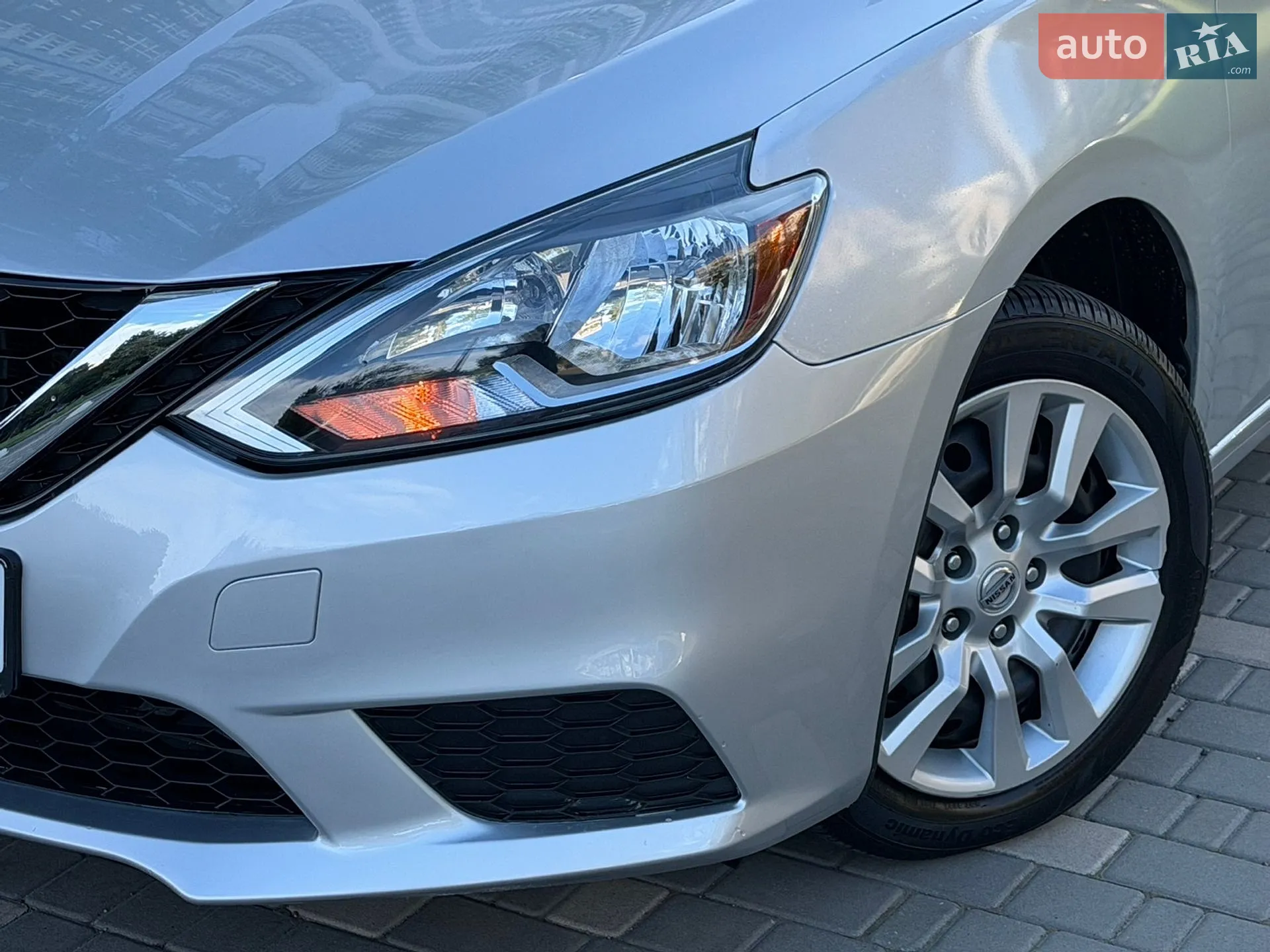 2017 Nissan Sentra - мініатюра 11