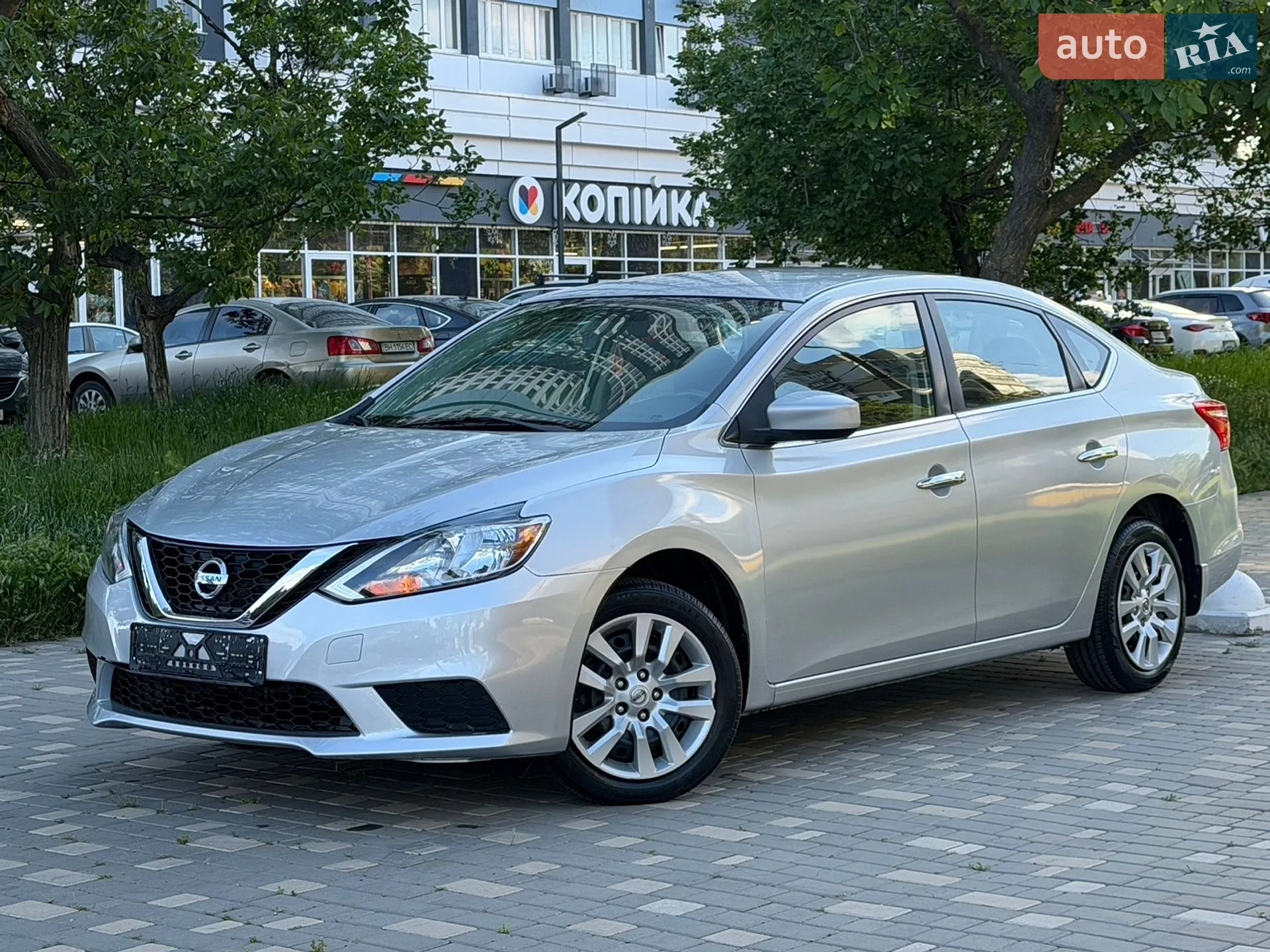2017 Nissan Sentra - мініатюра 16