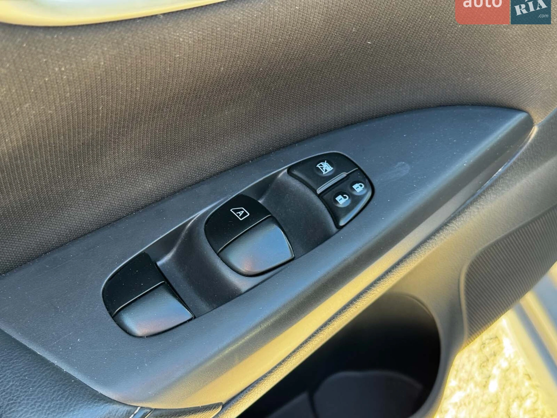 2018 Nissan Sentra - мініатюра 35