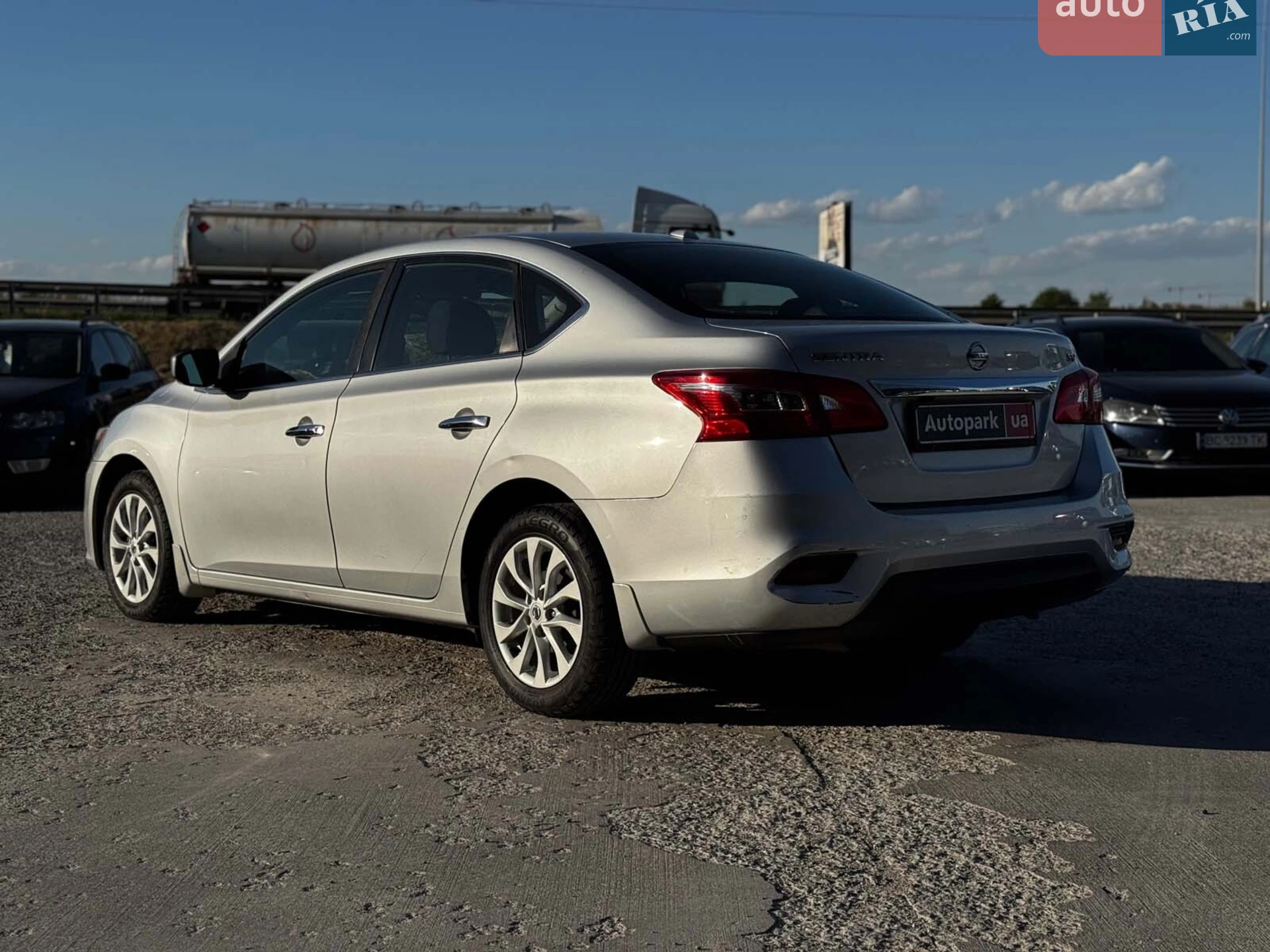 2018 Nissan Sentra - мініатюра 19