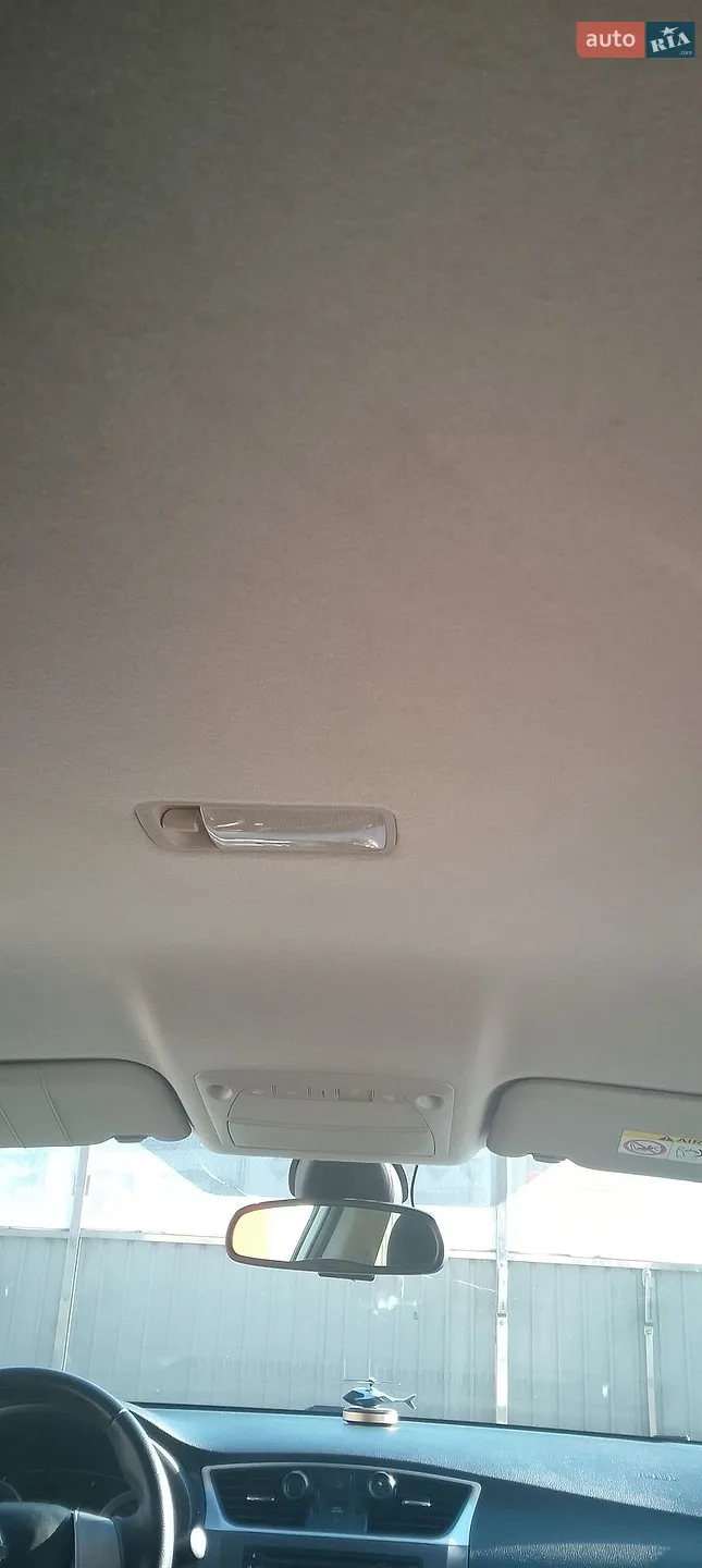 2015 Nissan Sentra - мініатюра 9