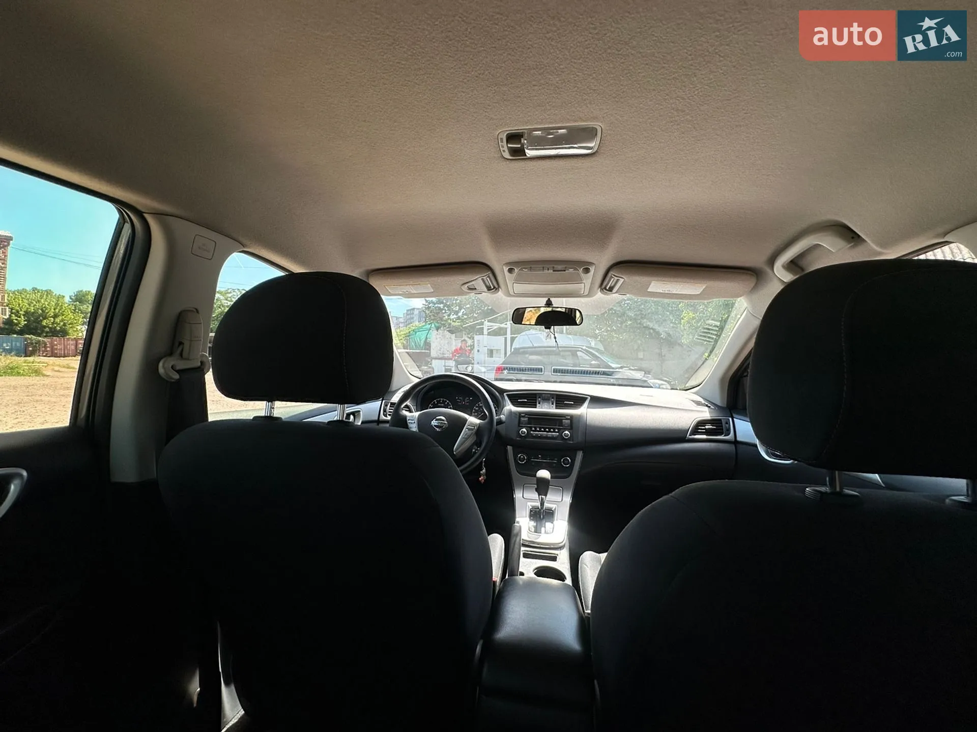 2015 Nissan Sentra - мініатюра 17