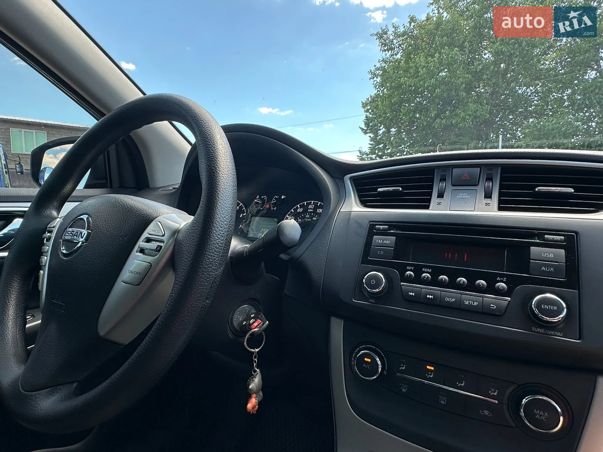 2015 Nissan Sentra - мініатюра 32