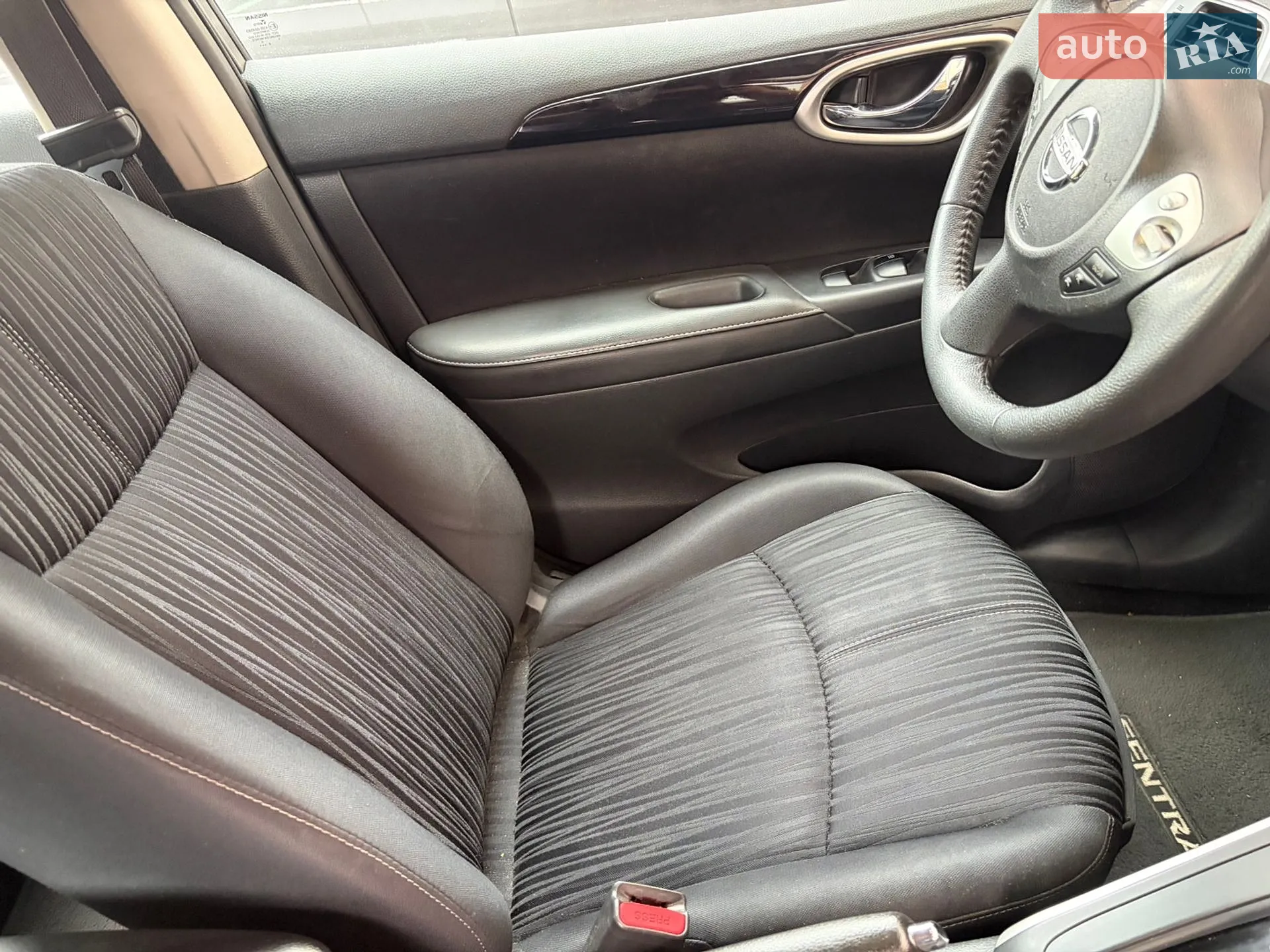 2016 Nissan Sentra - мініатюра 12