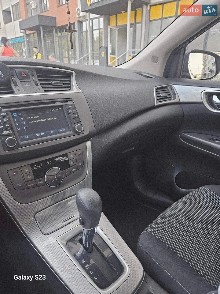 2015 Nissan Sentra - мініатюра 19
