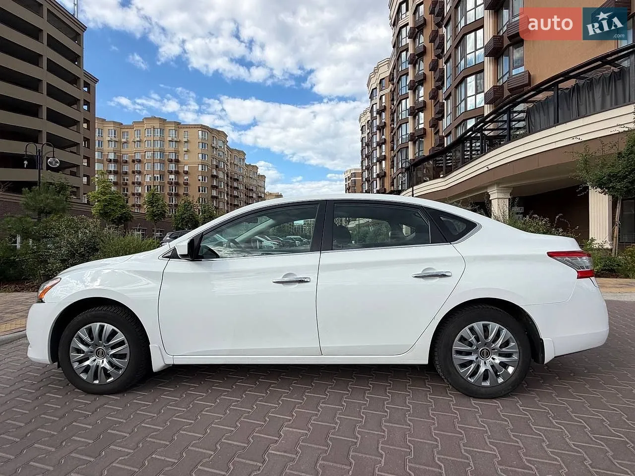 2016 Nissan Sentra - мініатюра 24