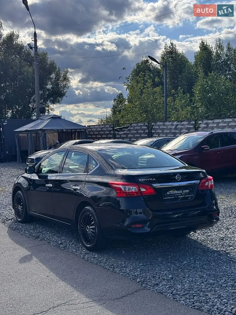 2017 Nissan Sentra - мініатюра 6
